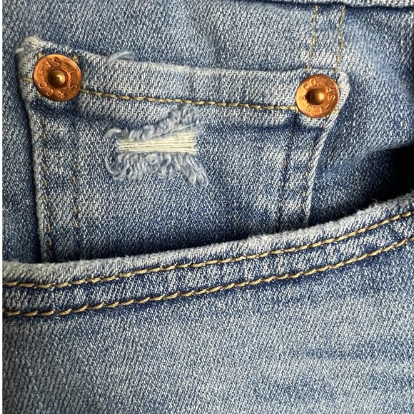 Levi’s high rise distressed shorts - Picture 6 of 11